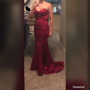 Size 4/ wine colored/ mermaid style gown